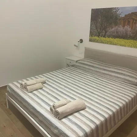 Guest house Tra Mare E Mito 3*