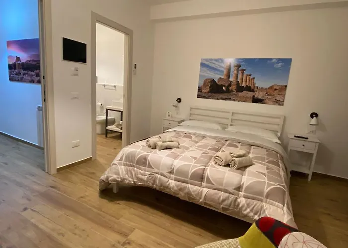 Tra Mare E Mito Affittacamere